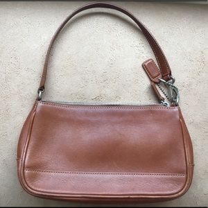 Small leather coach shoulder bag